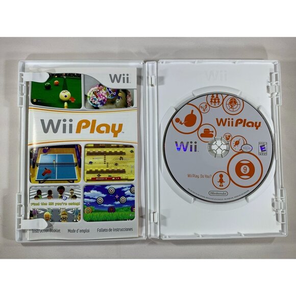Wii Play Video Game 2007 Complete with Manual Family Game Night (Nintendo Wii) - Picture 2 of 6